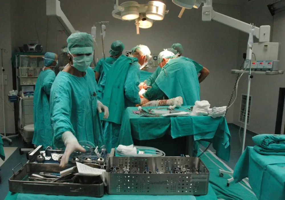 Endoproteza stawu biodrowego NFZ gdzie najlepiej? Szybkie terminy i jakość