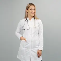 Jaki fartuch do laboratorium wybrać, aby zapewnić maksymalną ochronę?
