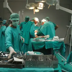 Endoproteza stawu biodrowego NFZ gdzie najlepiej? Szybkie terminy i jakość