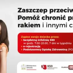 Dwoje dzieci z plastrami po szczepieniu przeciw HPV. Zachęta do szczepienia w celu ochrony przed rakiem.