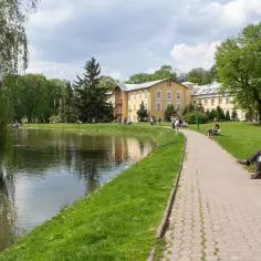 Kto nie płaci za sanatorium z NFZ? Sprawdź, czy się kwalifikujesz