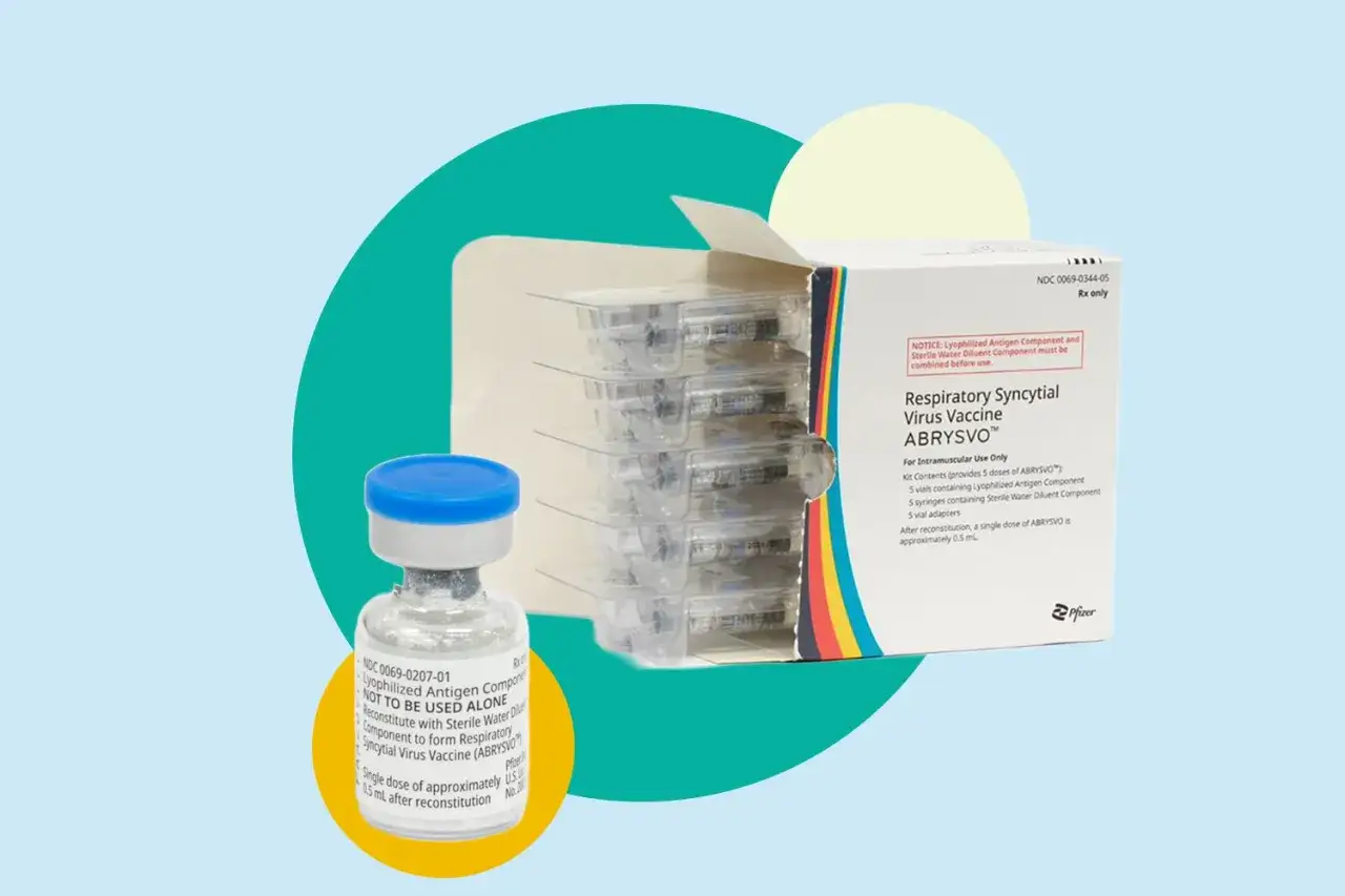 Szczepienie RSV: opakowanie i fiolka szczepionki ABRYSVO™ firmy Pfizer.