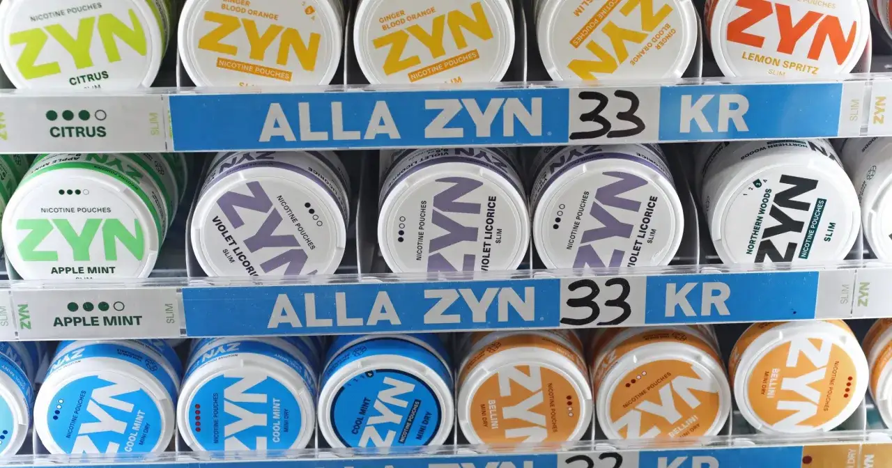 Różne smaki ZYN: Citrus, Apple Mint, Violet Licorice, Northern Woods, Cool Mint, Bellini. Zyn co to? To nikotynowe woreczki.